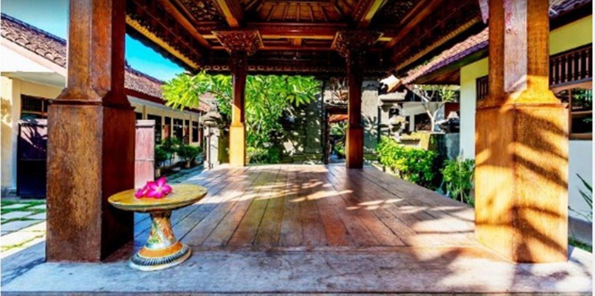 Karana Residence Kuta Lombok Esterno foto